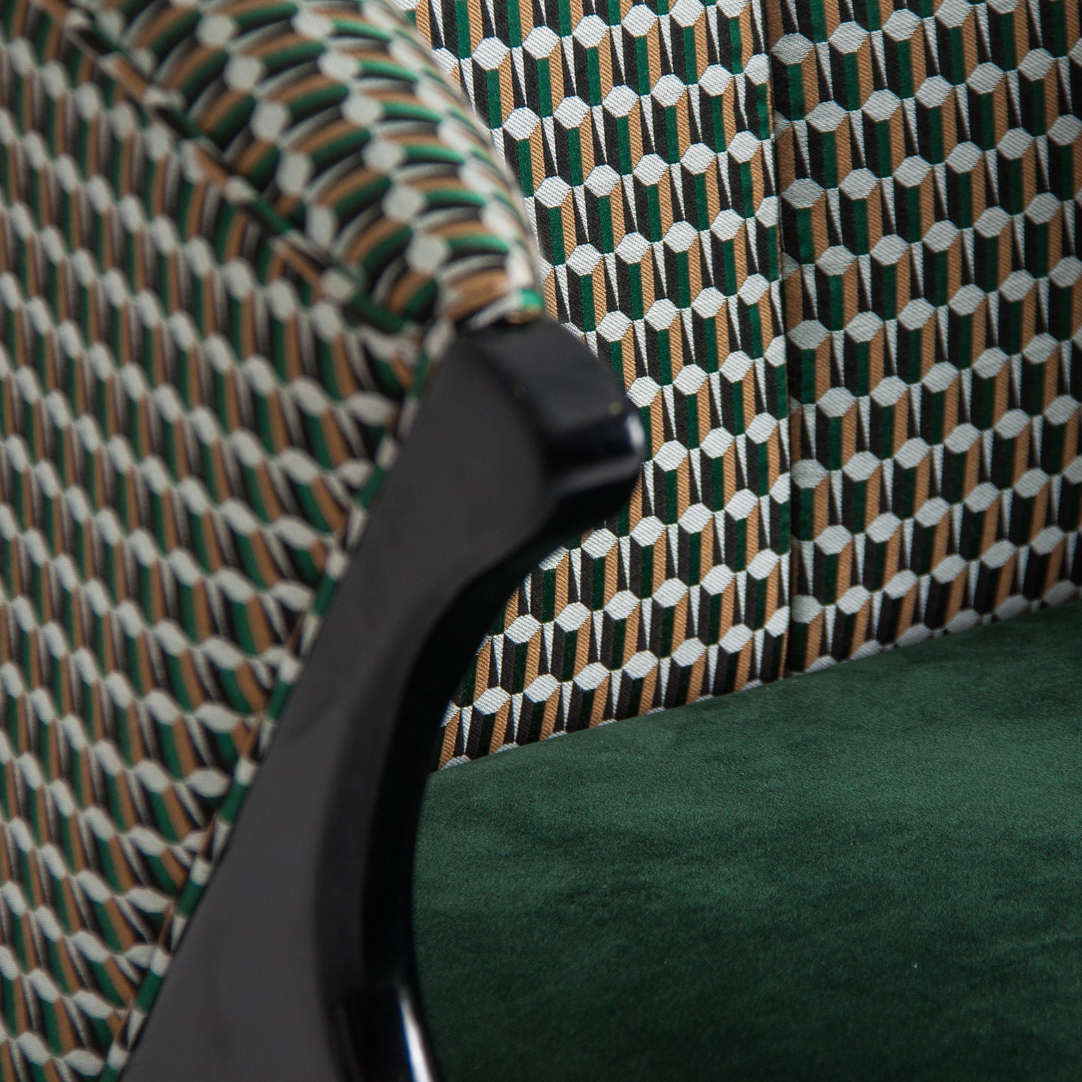 KELHEIM ARMCHAIR